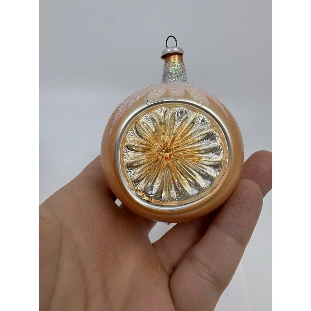 Vintage Christmas Tree Ornament Mercury Blown Glass Peach‎ Bauble Snow